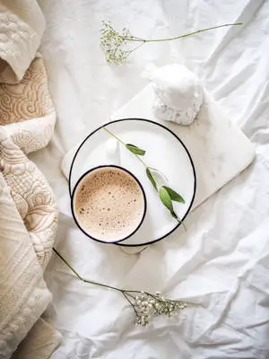 A delicious cup of morning coffee – an essential part of a peaceful, aesthetic morning routine!