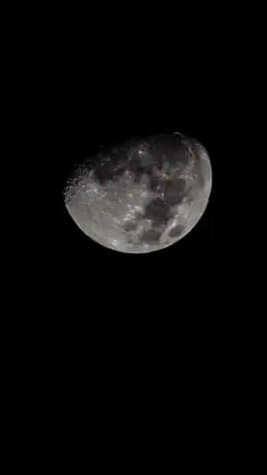 Night in Space- Discover the Universe on your Black iPhone