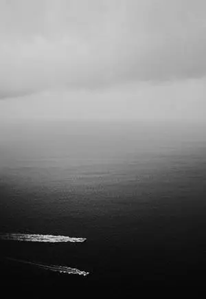 Black IPhone Sea