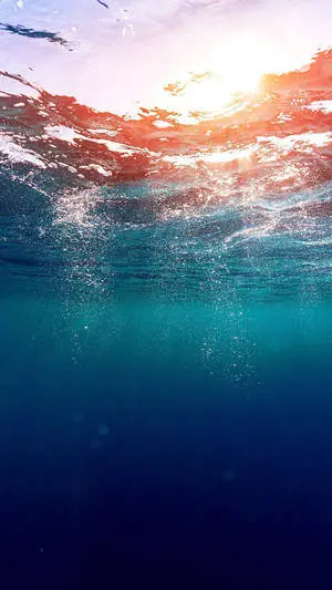 Iphone 11 Pro Max 4K Underwater Surface 