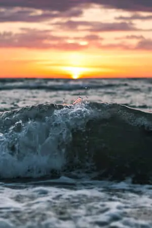 Captivating Ocean Sunset iPhone Background