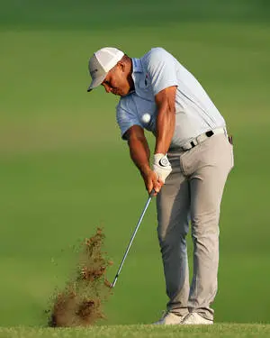 Jhonattan Vegas Hit Ball Successfully