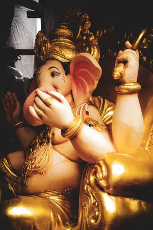 Lalbaugcha Raja Golden Throne