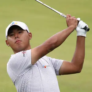 Si Woo Kim Confident