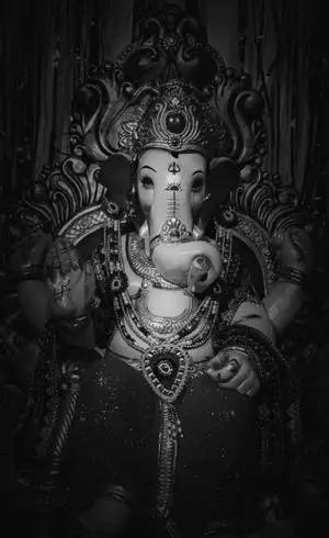 Standing Ganesh Statue IPhone